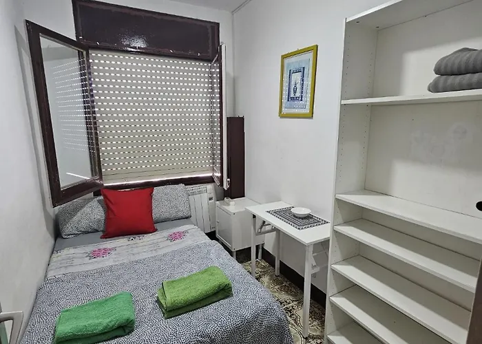 Poble Sec Nino House * برشلونة