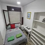 Poble Sec Nino House Hotel Cápsula *